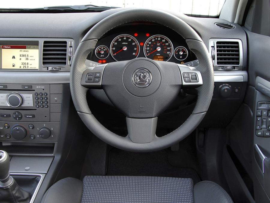  Vauxhall Signum 2006 года  (фото 4 из 12)